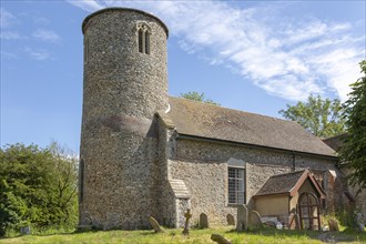 Church of Saint Peter, Bruisyard, Suffolk, England, UK round tower and churchyard