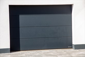 Modern new garage door from Hoermann