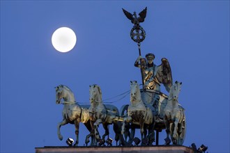 Full moon over the Quadriga at the Brandenburg Gate, Berlin, 30/03/2021