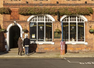 The Old Coffee tavern, Old Square, Warwick, Warwickshire, England, UK