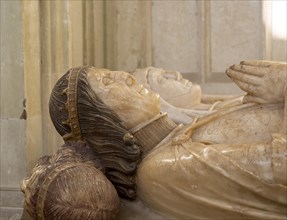Alabaster effigies of John de la Pole d 1491 and wife Elizabeth Plantagenet d 1503, Wingfield