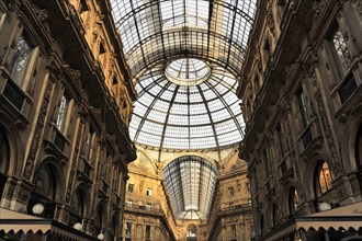 Vittorio Emanuele II Gallery, glass dome seen from the arcade, the world's first covered shopping
