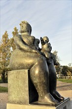 Maternidade, sculpture by Fernando Botero, 1999, in Parque Eduardo VII, Lisbon, Lisboa, Portugal,