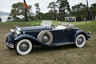 1930 Packard 734 Boat Tail USA classic car