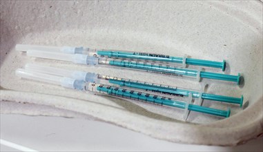 Injections with the Covid19 Biontech Pfizer vaccine Comirnaty, Schoenefeld, 26/02/2021