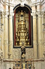 Altar, Igreja da Encarnacao, Church of the Incarnation, built in 1708, Lisbon, Lisboa, Portugal,