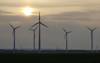 Windmills in a wind farm, Nauen, 03/03/2021