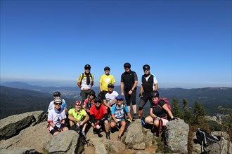 Mountain bike tour through the Bavarian Forest with the DAV Summit Club: On the summit of the