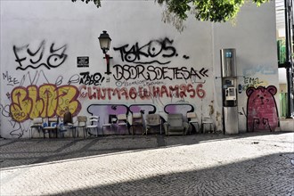 Graffiti, Alfama historic centre, Lisbon, Lisboa, Portugal, Europe