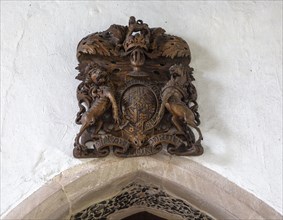 Royal Arms King William III, Wyverstone, Suffolk, England, UK