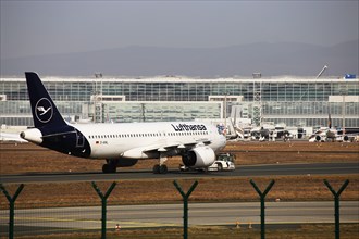 A Lufthansa passenger aircraft at Frankfurt Airport