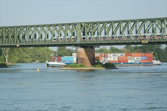 South bridge over the Rhine, railway bridge, Rhine bridge, railway, train traffic, ICE, ship
