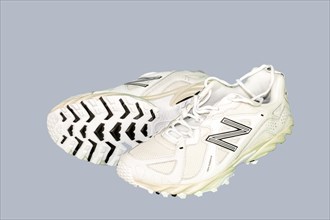 Sneakers released: New Balance 610