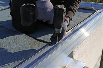 Tinsmith work on a flat roof