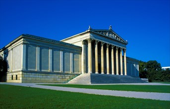 Staatliche Antikensammlung, Koenigsplatz, Munich, Bavaria, Germany, Europe