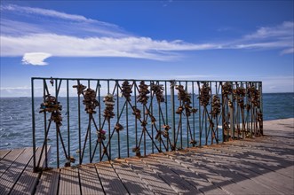 Rusted love locks, promenade, Thessaloniki, Macedonia, Greece, Europe