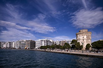 White Tower, waterfront promenade, skyline, Thessaloniki, Macedonia, Greece, Europe