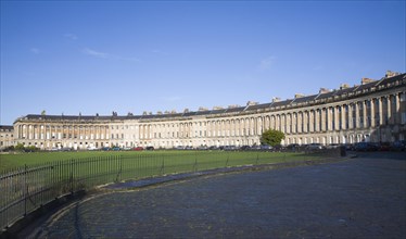 The Royal Crescent, architect John Wood the Younger built between 1767 and 1774, Bath, Somerset,
