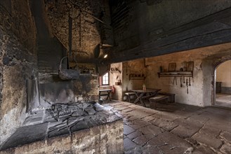Kitchen with fireplace, hob and soot-blackened ceiling, soot, medieval knight's castle, Ronneburg
