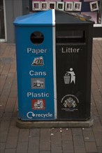 Street rubbish bin for sorted waste