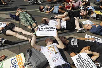 Mass die In, at the Official Animal Rights March demo at Rosenthaler Platz in Berlin. The Animal