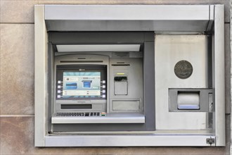 Cash machine, pedestrian zone, medieval town centre, old town of San Gimignano, Tuscany, Italy,