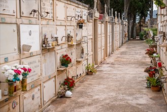 Cemetery culture in Spain, Majorca