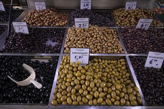 Display of fresh olives, Food, Kapani Market, Vlali, Thessaloniki, Macedonia, Greece, Europe
