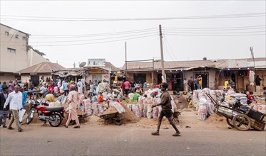 Street scene in the capital of Nigeria, Abuja, 06/02/2024