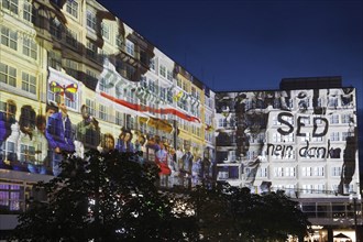 To mark the 30th anniversary of the fall of the Wall, 3D video projections of historical images and