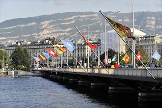 Flag, bridge, Lake Geneva, Geneva, Canton of Vaud, Switzerland, Europe
