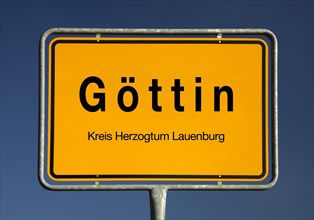 Goettin town sign, municipality in the district of Herzogtum Lauenburg, Schleswig-Holstein,