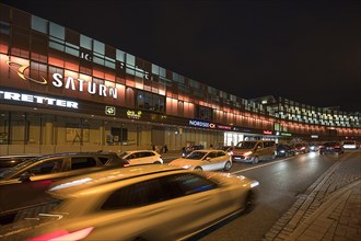 Arcaden shopping centre with evening rush hour traffic, Erlangen, Middle Franconia, Bavaria,