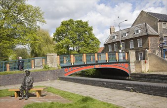 Town Bridge and Captain Mainwaring statue, Thetford, Norfolk, England, United Kingdom, Europe