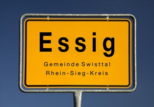 Place name sign Essig, village in the municipality of Swisttal, Rhein-Sieg-Kreis, North