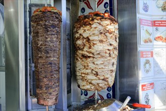 Kebab stand, bazaar district, Eminoenue, Istanbul, European part, Istanbul province, Turkey, Asia