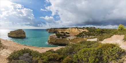 Rocky coast in the Algarve, summer holiday, weather, sunny, Atlantic, panorama, summer holiday,