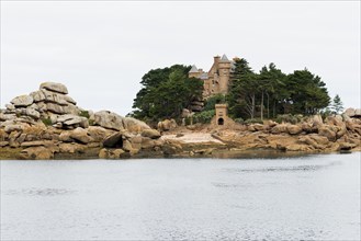 Castle and granite rocks, Tregastel, Cote de Granit Rose, Cotes d'Armor, Brittany, France, Europe