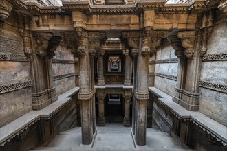 Dai Halima Vav Stepwell, Unesco site, Ahmedabad, Gujarat, India, Asia