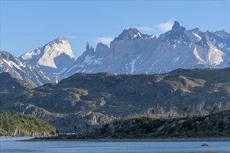 Impressive scenery on Lago Grey, Torres del Paine National Park, Parque Nacional Torres del Paine,