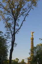 Victory Column with golden angel on the Strasse des 17. Juni, centre, monument, victory monument,