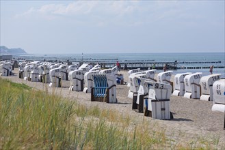 Beach chairs on the beach, behind groynes, Kuehlungsborn, Mecklenburg-Vorpommern, Germany, Europe