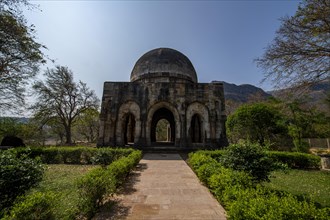 Sakar Khan's Dargah mausoleum, Unesco site Champaner-Pavagadh Archaeological Park, Gujarat, India,