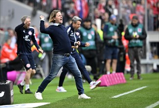 Coach Bo Henriksen 1. FSV Mainz 05, Goal celebration, Gesture, Gesture, Allianz Arena, Munich,