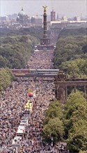 Aerial view of the Victory Column during the Love Parade. Under the motto One World one Future,