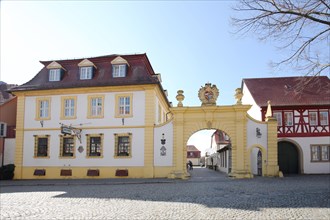Gelbes Gasthaus Zehntkeller, Iphofen, Lower Franconia, Franconia, Bavaria, Germany, Europe