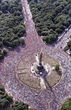 Aerial view of the Victory Column during the Love Parade. Under the motto Let the sun shine to your