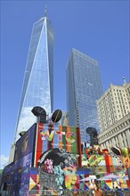 Grafitti on temporary building, skyscraper One World Trade Centre or Freedom Tower, Ground Zero,