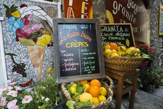 Fruit stand, Corniglia, UNESCO World Heritage Site, Cinque Terre, Riviera di Levante, Province of