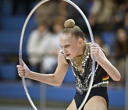 Alina Ott (GER), action, hoops, rhythmic gymnastics, RSG, Schmiden International 2024, Fellbach,